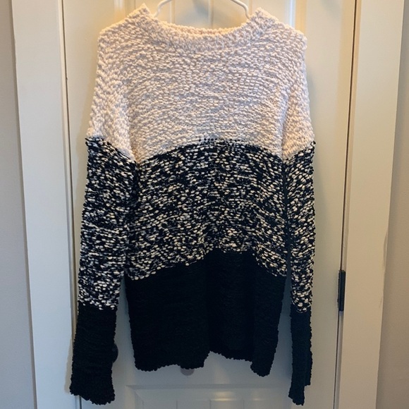🌟🌟🌟 Mystree color block soft sweater - Picture 1 of 9